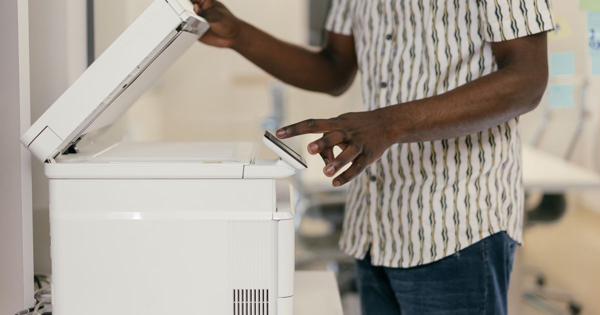 Numérisation du courrier entrant : ce qu'une PME belge gagne à arrêter la pile